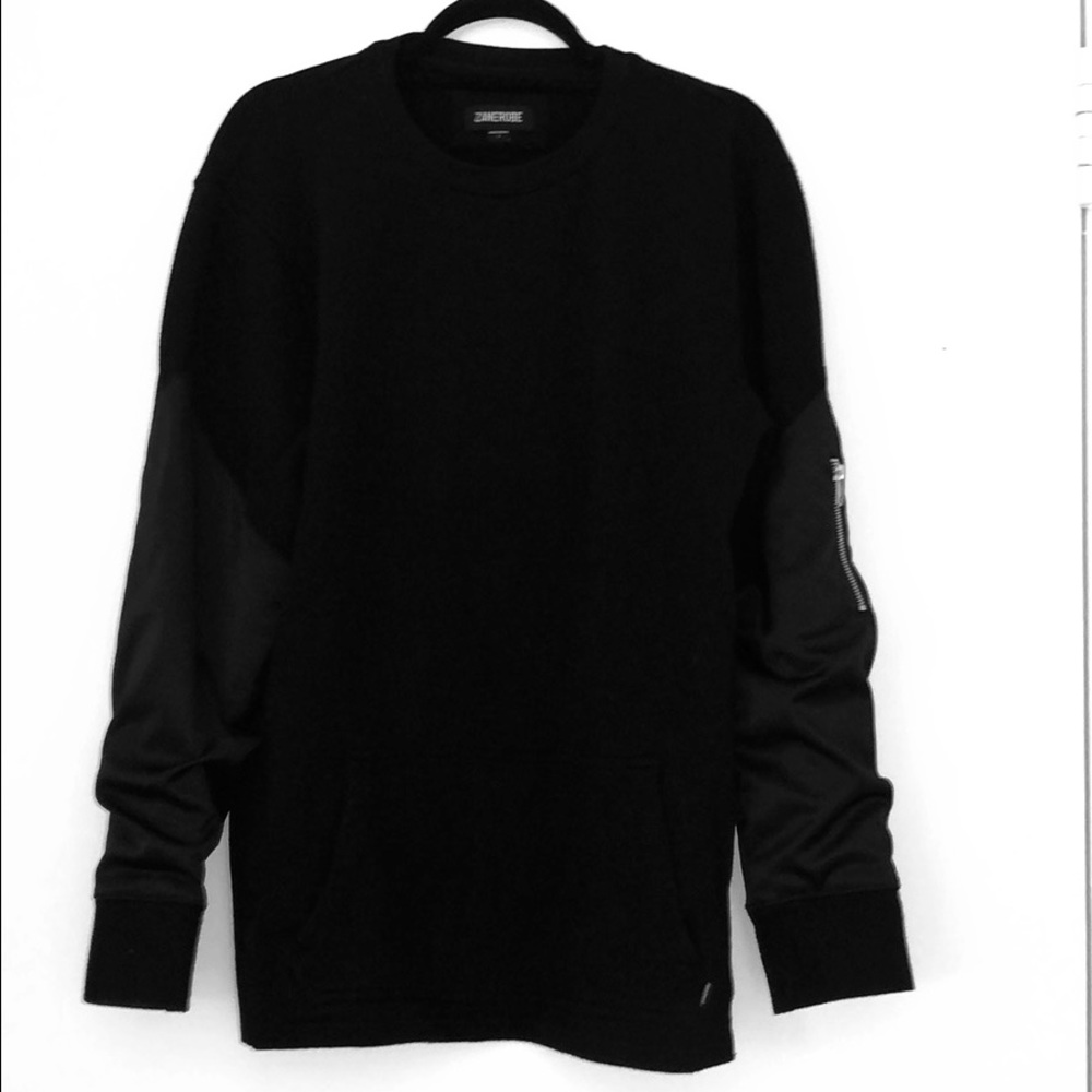 Zanerobe black sweatshirt